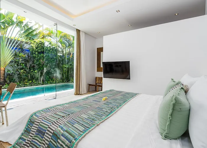 Celine 2 Piscine Bali Вилла *