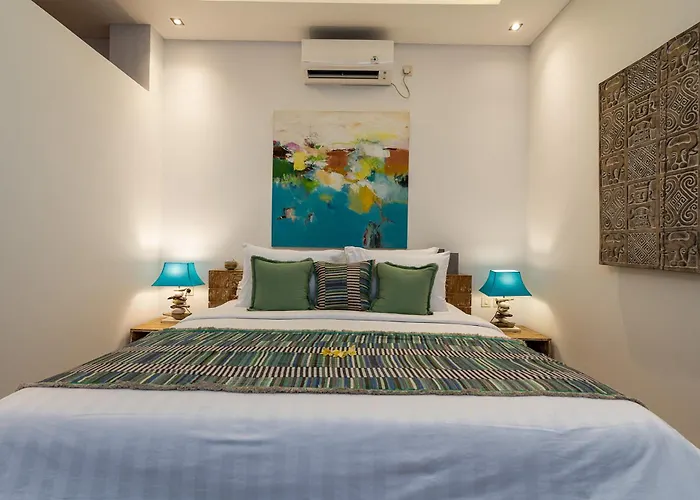 Celine 2 Piscine Bali Семиньяк